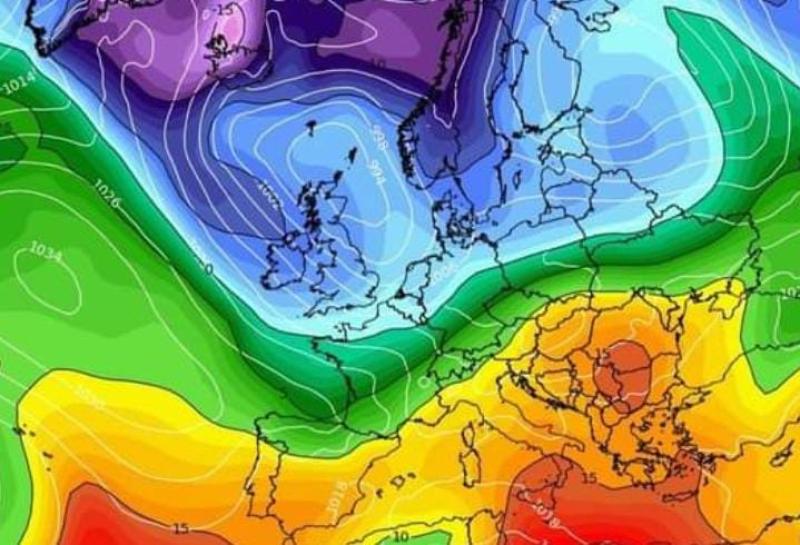 Aimsir uafásach ar an mbealach d'Éirinn roimh phléasc gréine 20C