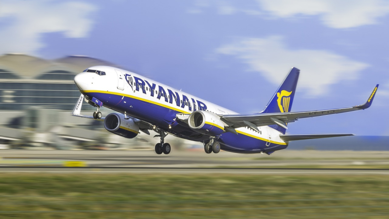 Seolann Ryanair cúrsa oiliúna píolótach do dhaoine gan aon taithí eitlíochta