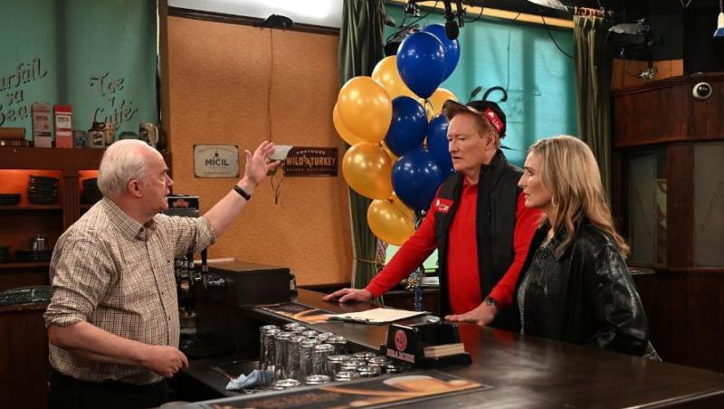 Rachaidh an t-&oacute;stach teilif&iacute;se Meirice&aacute;nach Conan O&rsquo;Brien ar st&aacute;itse Ros na R&uacute;n