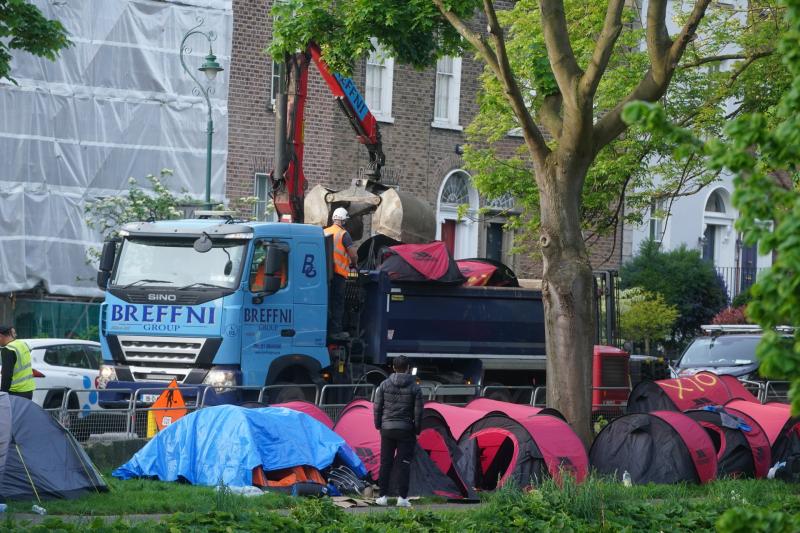 ‘Is ceist an-tromchúiseach í’ – tá níos mó pubaill imirceach suite i lár Bhaile Átha Cliath