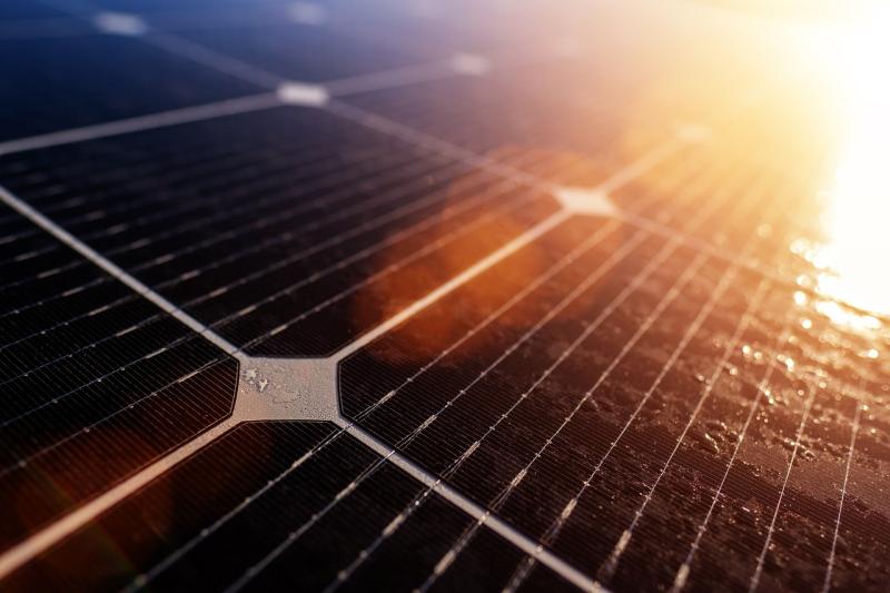 Buille d’úinéirí tí le painéil ghréine de réir mar a dheimhníonn Electric Ireland ciorrú ar an ráta