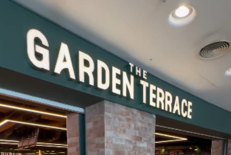 Nochtann Aerfort Bhaile Átha Cliath cuma nua ar chríochfort úrnua 1 barra a bhfuil tóir air