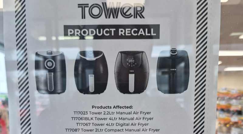 Meabhraítear fryers aeir móréilimh a díoladh i Dealz agus i siopaí Éireannacha eile mar gheall ar eagla dóiteáin