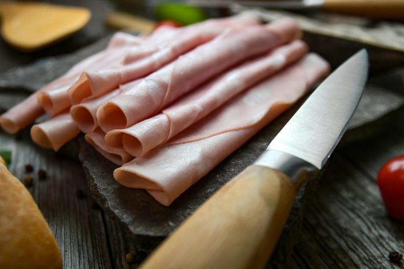 FOLÁIREAMH: Feoil slisnithe coitianta bainte de na seilfeanna mar gheall ar sheiceálacha sábháilteachta a bheith caillte