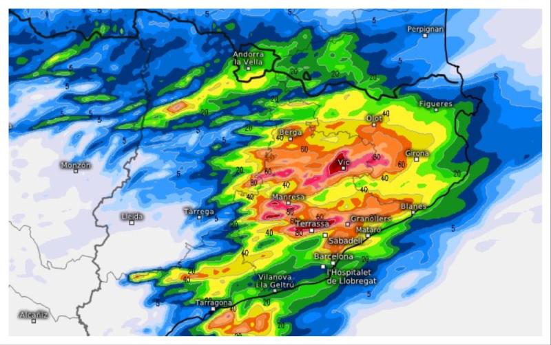 Foláireamh Dearg faoi thuilte tugtha do lucht saoire na hÉireann i gceann scríbe saoire coitianta