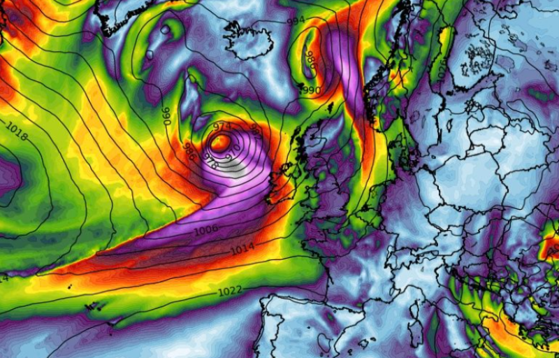 RIANAITHEOIR STOIRME: Lean 'Stoirm Amy' agus í ag teacht anuas ar Éirinn i measc réamhaisnéise brúidiúla