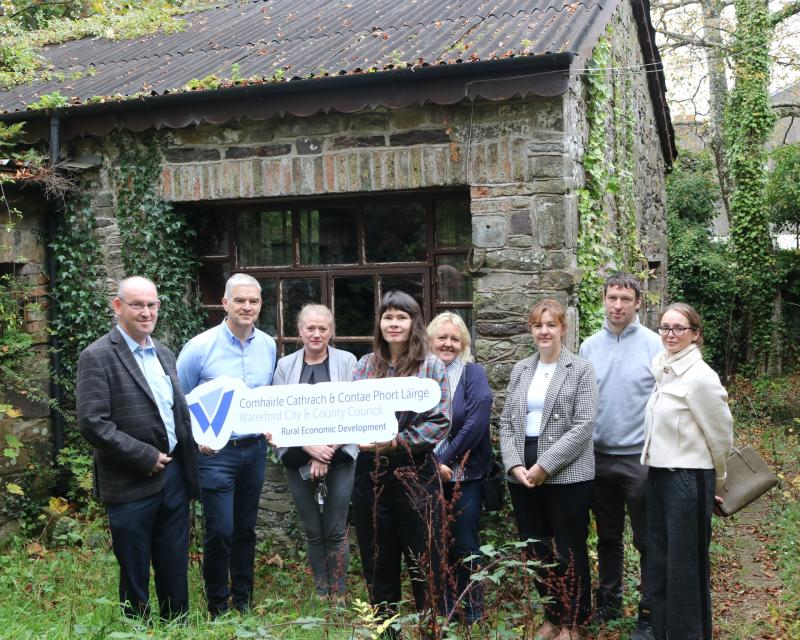 Fuair ​​Comhairle Cathrach agus Contae Phort Láirge suíomh theach an scríbhneora taistil idirnáisiúnta, Dervla Murphy