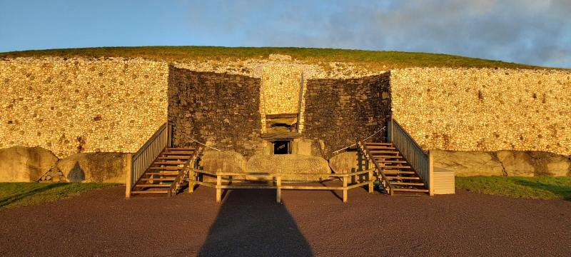 Sruth beo ar fáil anois chun Grianstad an Gheimhridh a fheiceáil beo ó Newgrange