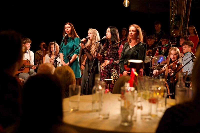 &lsquo;Exceptional lineup of artists&rsquo; le feice&aacute;il ar Geantra&iacute; na Nollag 2025