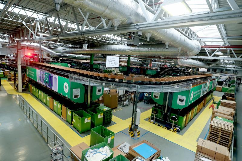 T&aacute; 300 ball foirne seachadta poist nua le fost&uacute; ag An Post ar fud na t&iacute;re