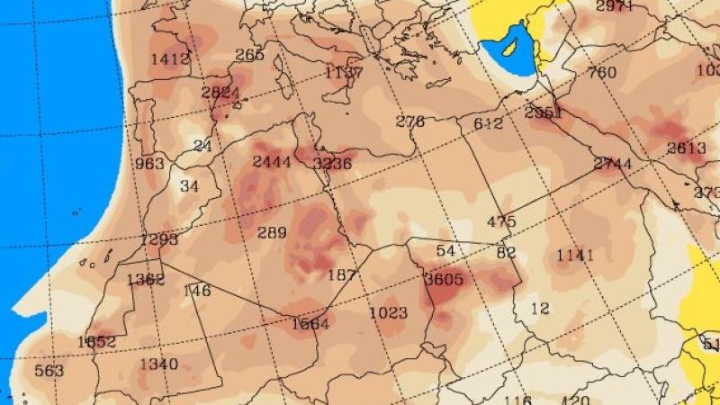 Moltar don phobal gan a gcuid fuinneoga a n&iacute; mar gheall ar aimsir aisteach at&aacute; le teacht in &Eacute;irinn