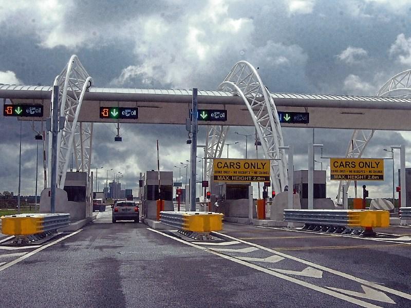 &Iacute;ocann tiom&aacute;naithe &Eacute;ireannacha beagnach &euro;500m i dtola&iacute;, de r&eacute;ir figi&uacute;ir&iacute; nua