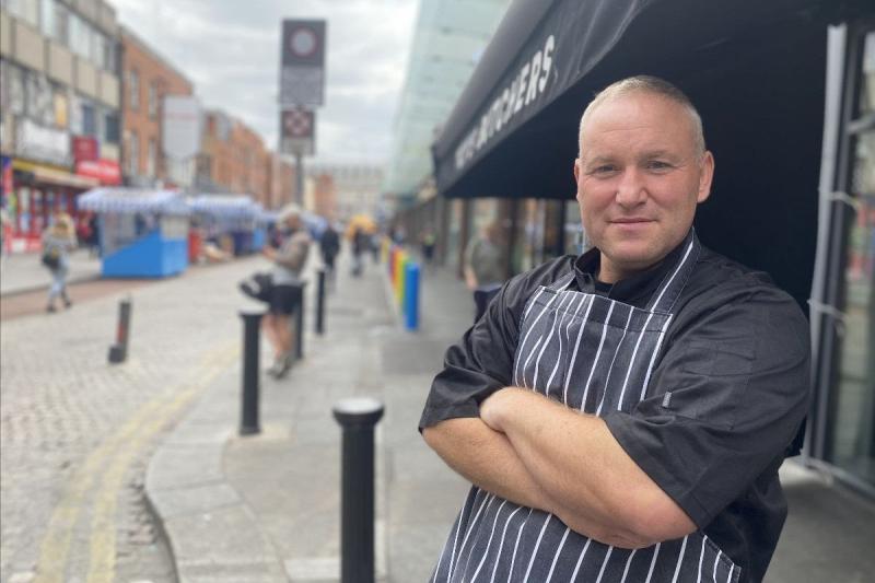 F&aacute;ilte go Sr&aacute;id an Mh&oacute;ir: Tugann sraith nua RT&Eacute; l&eacute;argas ar an saol ar shr&aacute;id &iacute;oc&oacute;nach Bhaile &Aacute;tha Cliath