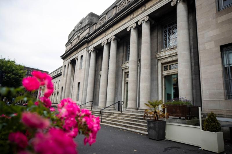 F&oacute;gra&iacute;onn an tAire P&aacute;draig &Oacute; Donnabh&aacute;in ceapach&aacute;in nua chuig Bord an Halla Ceolchoirme N&aacute;isi&uacute;nta