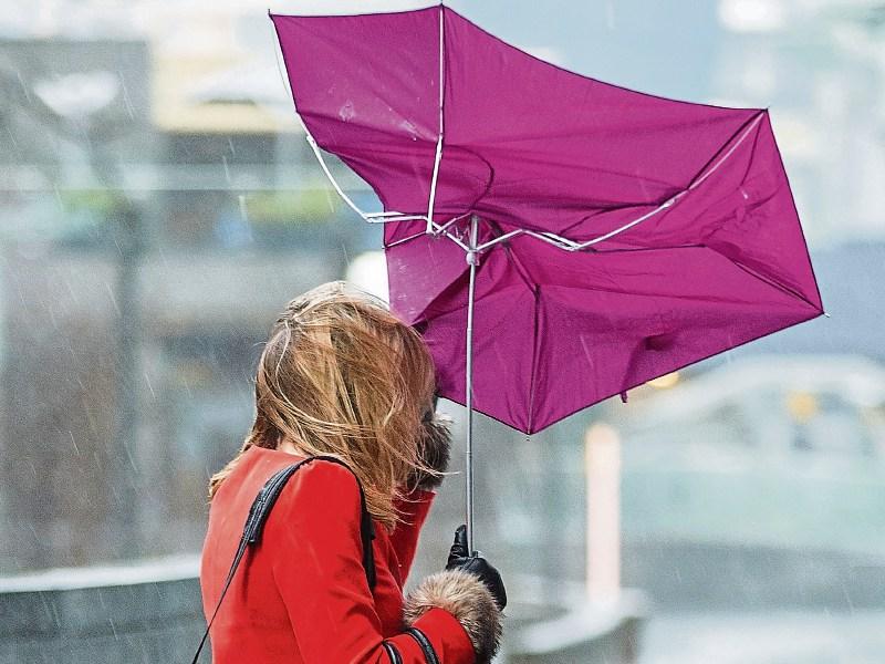 Nuashonrú ar Storm Pia i measc rabhaidh agus gaotha láidre 90cm/u ar fud na tíre