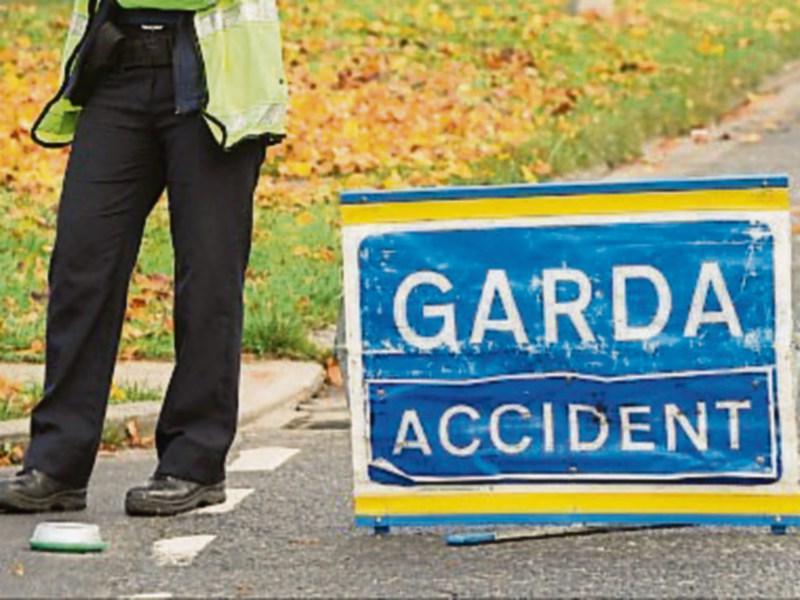 Fear marbh tar éis timpiste uafásach idir dhá leoraí